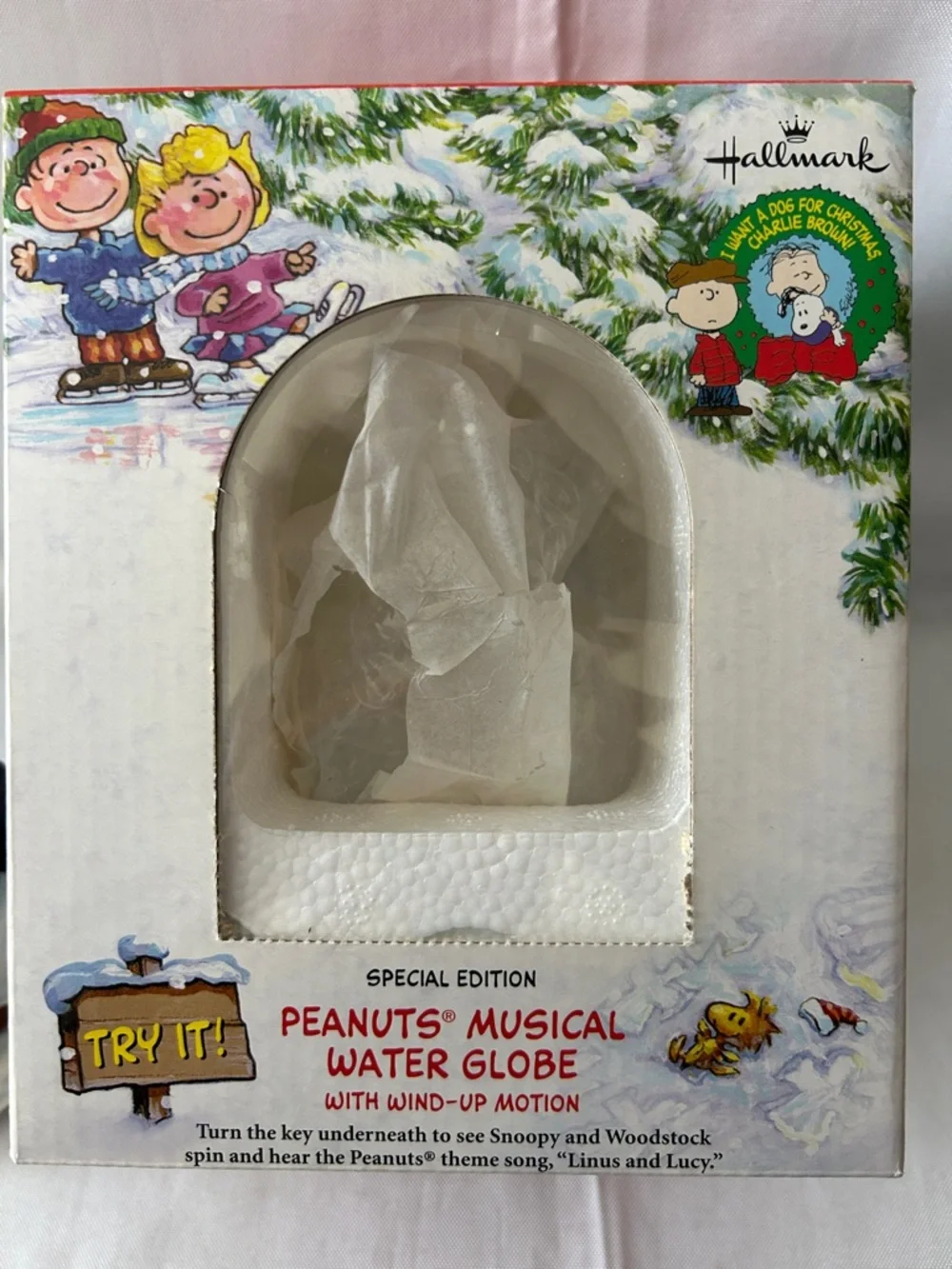 Hallmark Special Edition Peanuts musical water globe original box - Picture 7 of 13